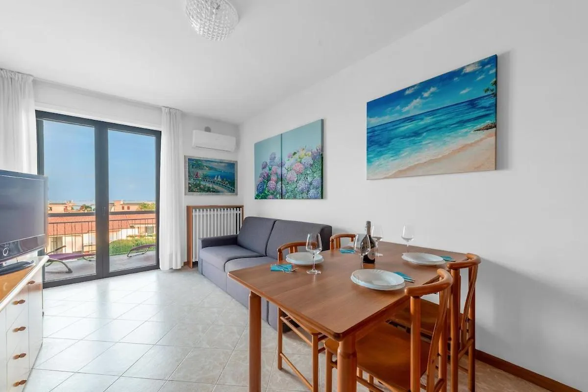Vista Lago E Piscina - Apt Di Design A Desenzano 代森扎诺-德尔加达 公寓